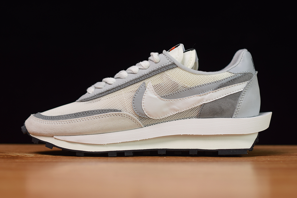 nike x sacai all white