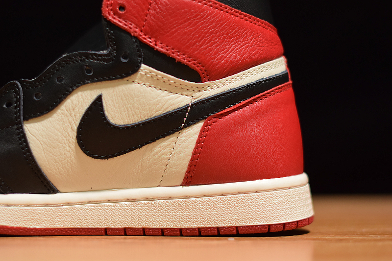 bred toe aj 1