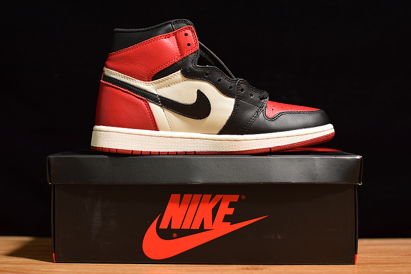 bred toe aj 1