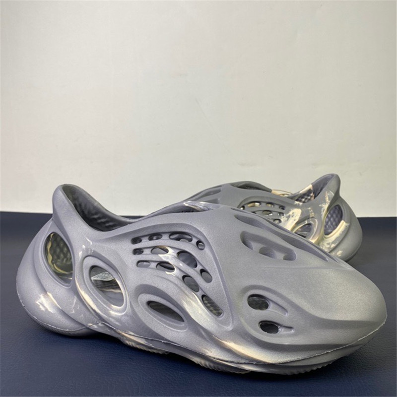 yeezy foam grey,Fashion sports shoes